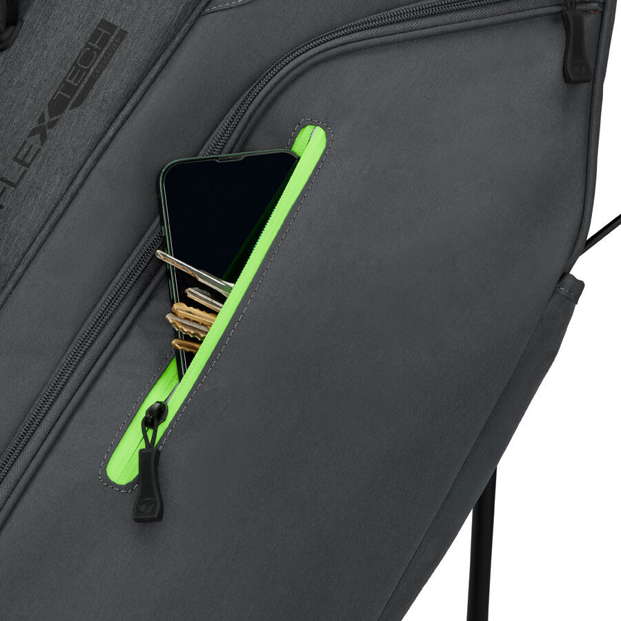 TaylorMade FlexTech Crossover Stand Bag